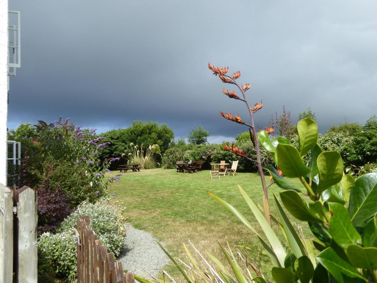 Lower Tresmorn Farmhouse Crackington Haven Extérieur photo
